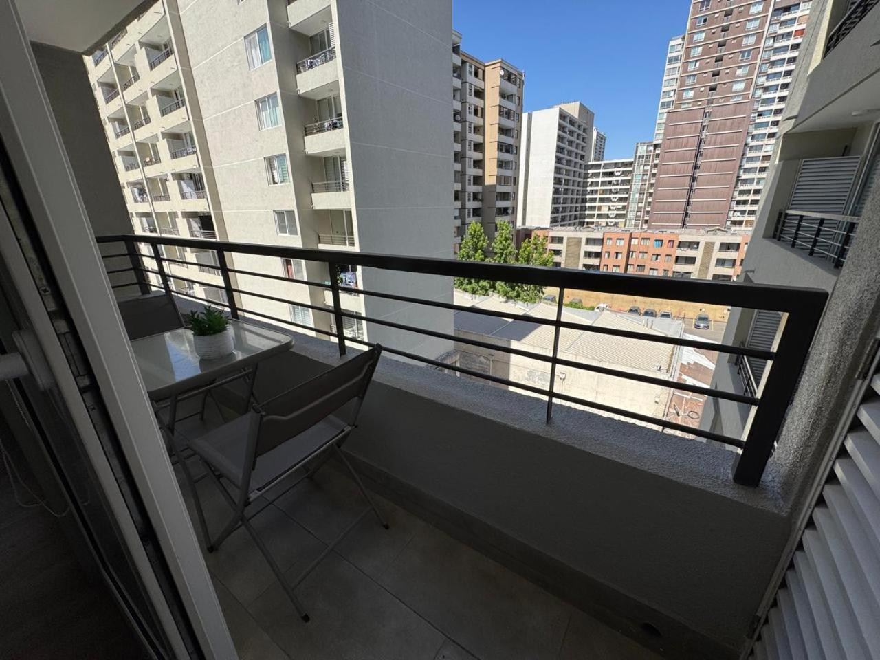 Hom I Nuevo Y Confortable Depto 2pax Santiago